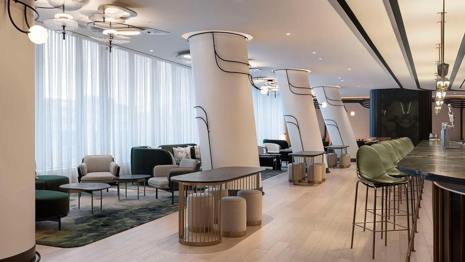 Canopy By Hilton Toronto Yorkville 4*,